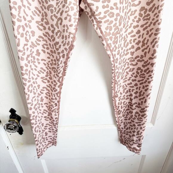 Tan + Lines Sport Sivan Ayla High Waisted Temescal Canyon Leopard Print Leggings - Picture 3 of 8